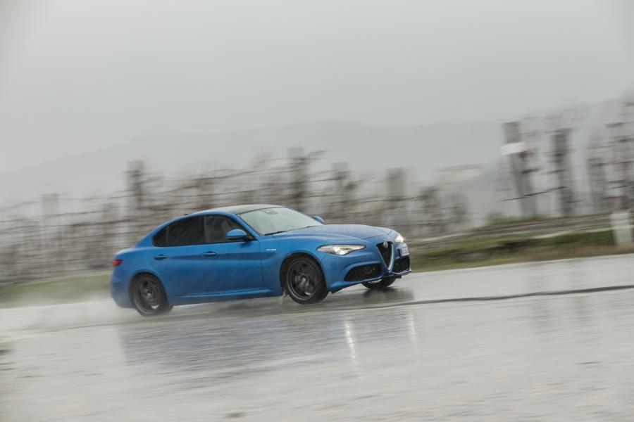  Alfa Romeo Giulia Veloce Q4 (952) 2016 года  (фото 38 из 45)